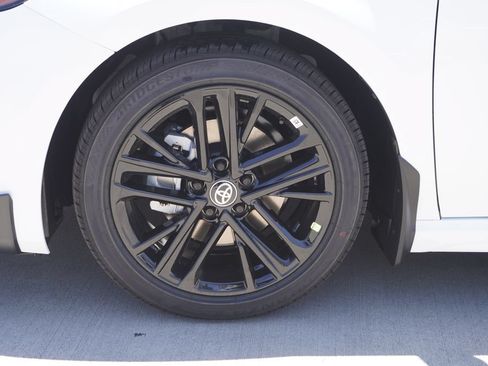 New 2026 Toyota Camry SE w/ Multimedia Upgrade Package FWD image 18