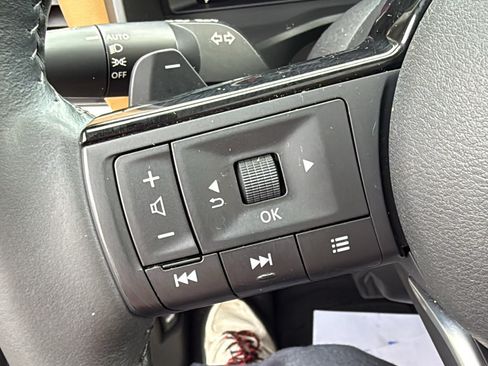 Certified 2023 Nissan Rogue Platinum AWD/4WD image 10