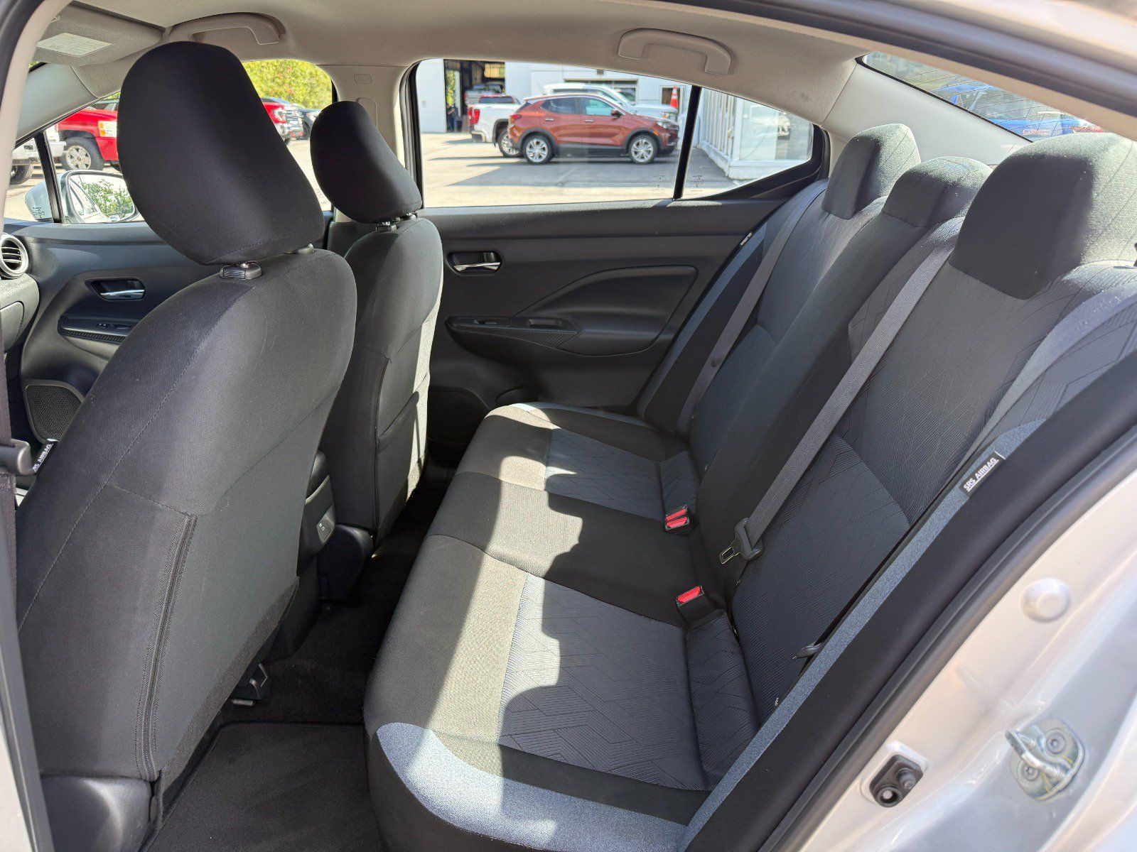 Used 2025 Nissan Versa SV FWD image 16
