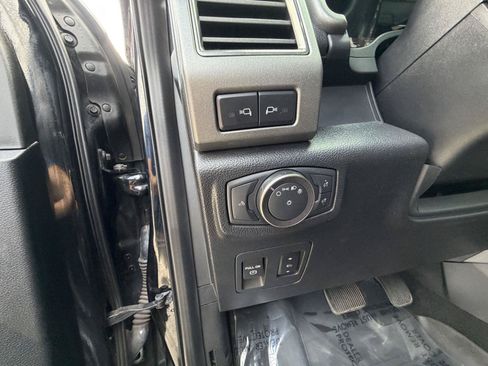 Used 2019 Ford F150 Raptor w/ Equipment Group 802A Luxury AWD/4WD image 15