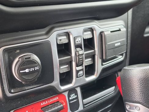 Used 2021 Jeep Gladiator Mojave AWD/4WD image 19
