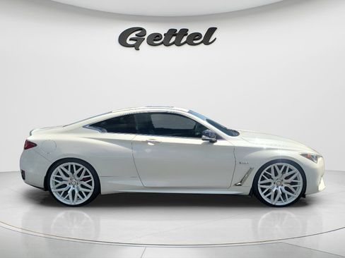 Used 2019 INFINITI Q60 Red Sport 400 w/ Cargo Package RWD image 4