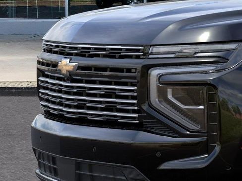 New 2026 Chevrolet Suburban High Country AWD/4WD image 13