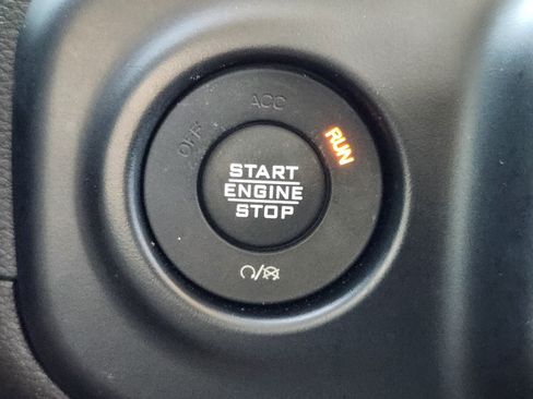 Used 2022 Jeep Gladiator Rubicon w/ LED Lighting Group AWD/4WD image 21