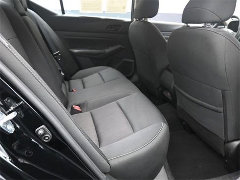 Used 2024 Nissan Altima 2.5 SV image 24