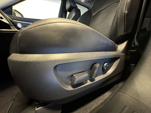 Certified 2022 INFINITI QX50 Essential image 12