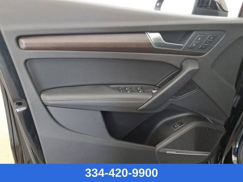 Used 2024 Audi Q5 2.0T Premium Plus w/ Premium Plus Package image 17