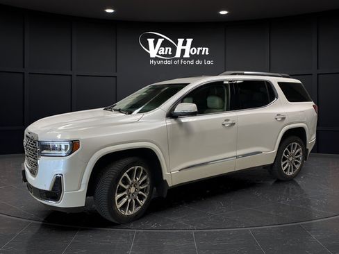 Used 2023 GMC Acadia Denali w/ Denali Technology Package AWD/4WD image 3