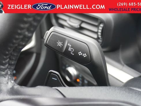 Used 2020 Ford Explorer XLT w/ Comfort Package image 26