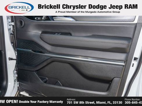 New 2026 Jeep Grand Wagoneer Summit w/ Premium Group III AWD/4WD image 13