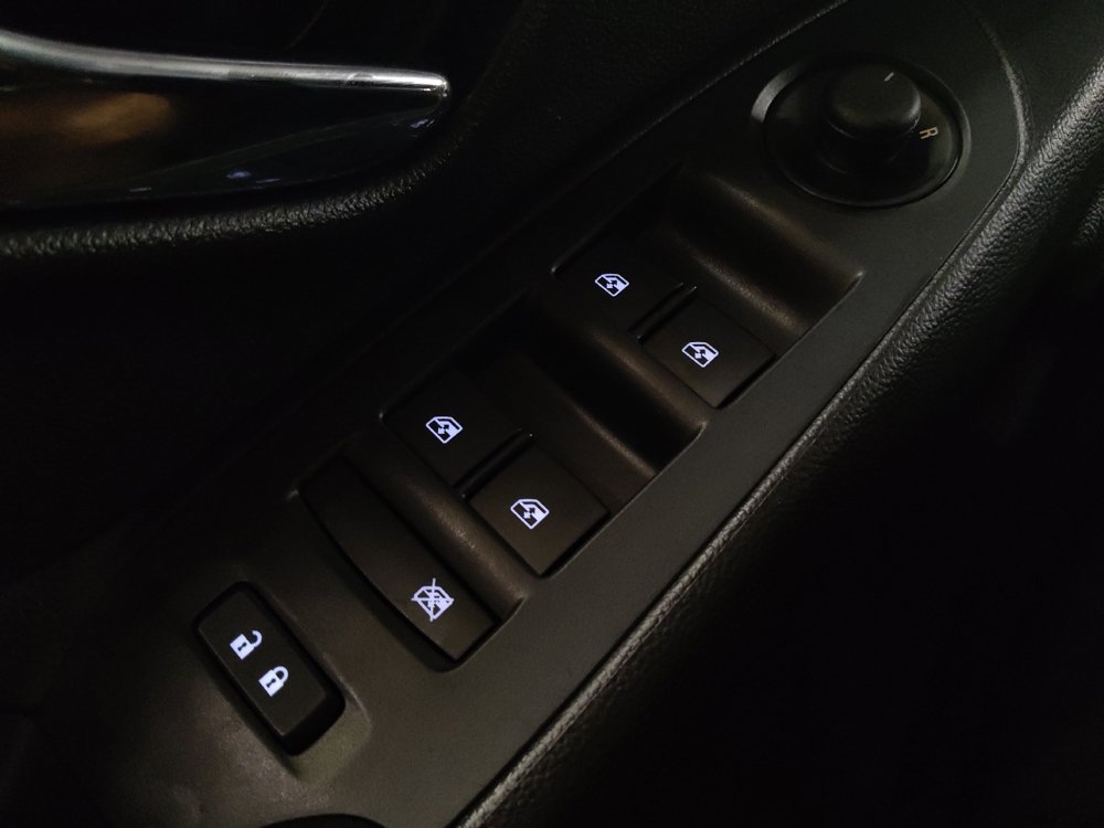 Used 2020 Chevrolet Trax LS w/ LPO, Cargo Package FWD image 27