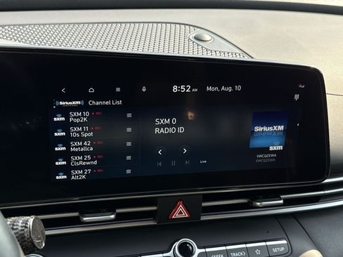Certified 2025 Hyundai Elantra SEL FWD image 18