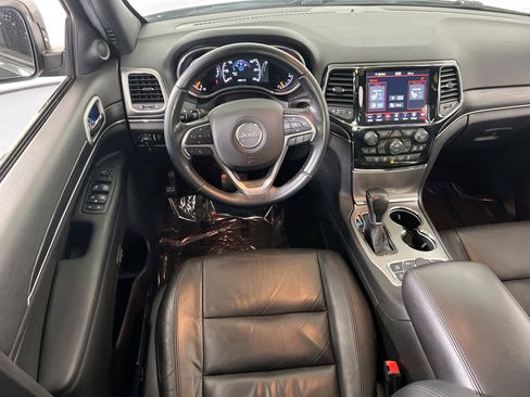 Used 2022 Jeep Grand Cherokee Limited image 23