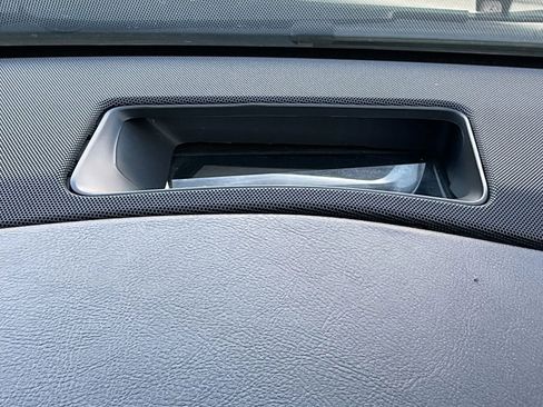 Used 2019 Cadillac Escalade Luxury image 60