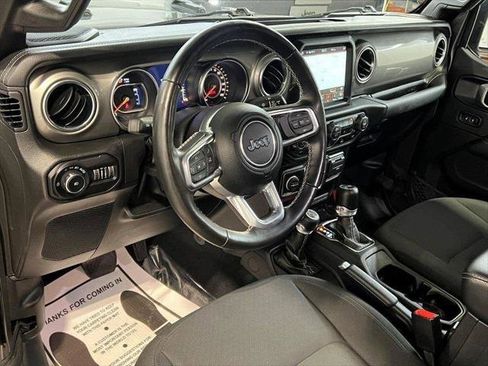 Certified 2022 Jeep Wrangler Unlimited Sahara w/ Cold Weather Group image 18