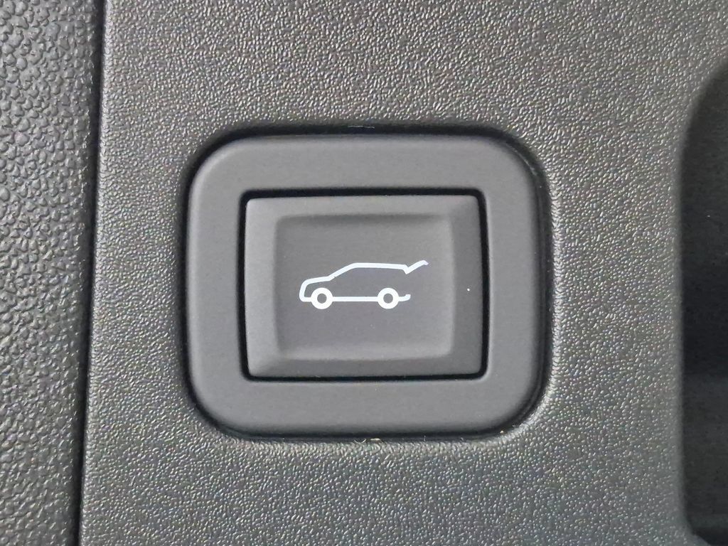 New 2026 Cadillac XT5 Luxury w/ LPO, Floor Liner Package AWD/4WD image 27