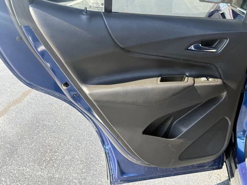 Used 2022 Chevrolet Equinox LT image 16