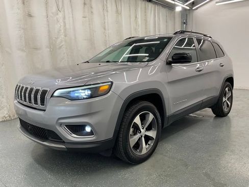 Used 2022 Jeep Cherokee Limited AWD/4WD image 4