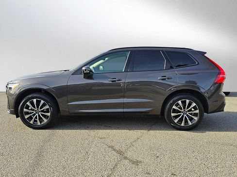 Certified 2025 Volvo XC60 B5 Core image 6