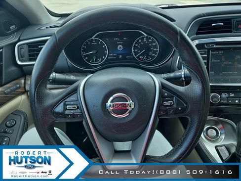 Used 2017 Nissan Maxima Platinum FWD image 12