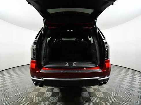 New 2026 Chevrolet Suburban High Country image 27