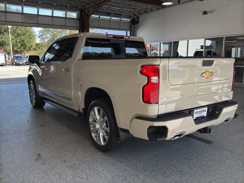 New 2026 Chevrolet Silverado 1500 High Country image 5
