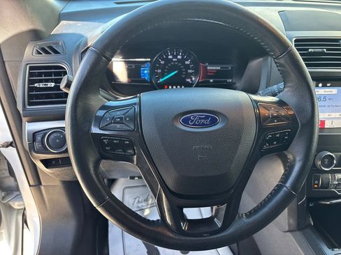 Used 2019 Ford Explorer XLT w/ Equipment Group 201A image 15
