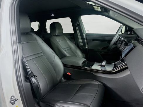 Used 2025 Land Rover Range Rover Evoque S image 29