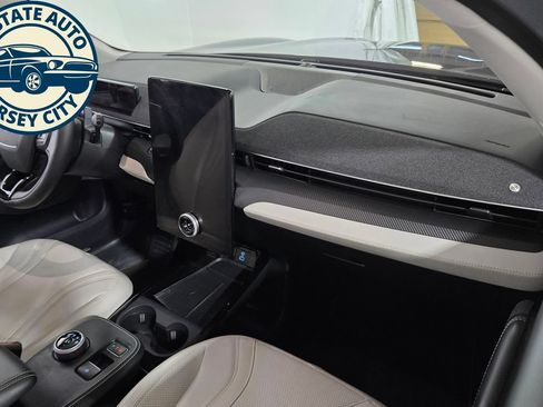 Used 2021 Ford Mustang Mach-E Premium AWD/4WD image 38