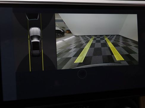 Used 2023 Jaguar F-PACE S image 10