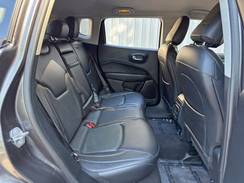 Used 2017 Jeep Compass Limited AWD/4WD image 36