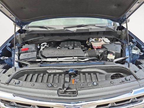 Used 2024 Chevrolet Silverado 1500 LT image 30