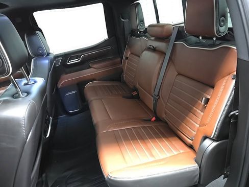 Used 2023 GMC Sierra 1500 Denali Ultimate image 31