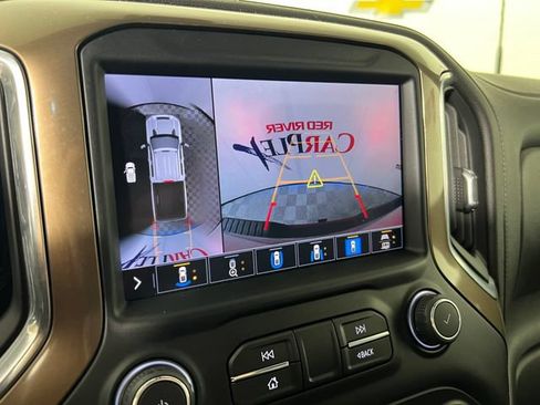 Used 2020 Chevrolet Silverado 2500 High Country w/ Technology Package AWD/4WD image 22