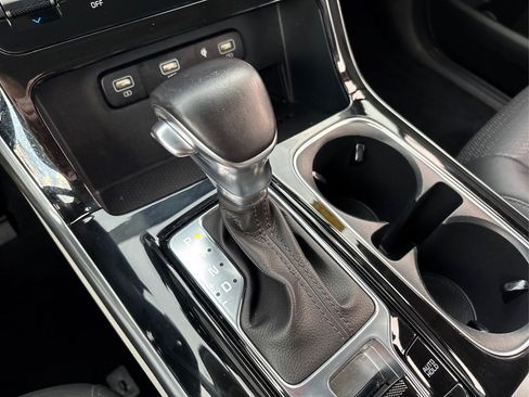 Used 2023 Kia Carnival SX Prestige image 31