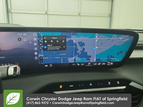 Used 2025 Buick Enclave Preferred FWD image 25