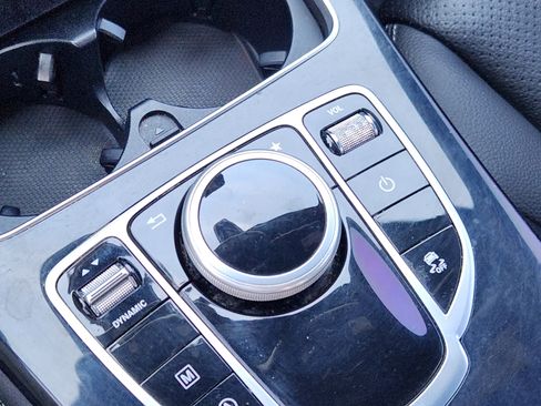 Used 2018 Mercedes-Benz GLC 300 4MATIC image 29