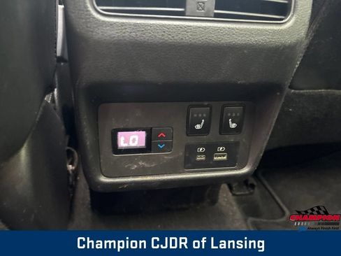 Used 2023 Nissan Rogue Platinum AWD/4WD image 19
