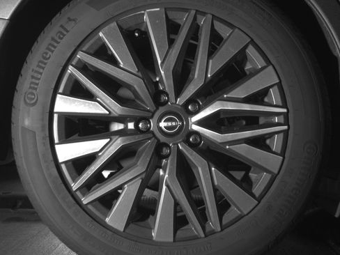 Used 2025 Nissan Altima 2.5 SV image 15