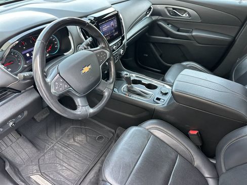 Used 2020 Chevrolet Traverse Premier w/ Redline Edition AWD/4WD image 11