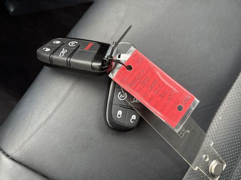 Used 2019 Jeep Grand Cherokee Limited X AWD/4WD image 38