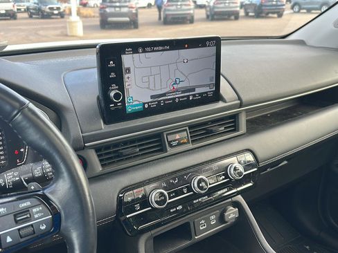 Used 2023 Honda Pilot Elite image 18