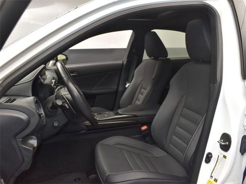 Used 2023 Lexus IS 350 F Sport w/ Memory Package image 9