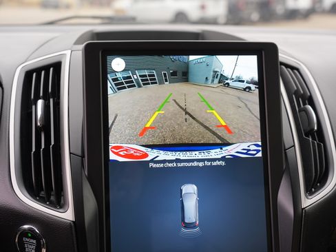 Used 2024 Ford Edge SEL w/ Convenience Package image 35