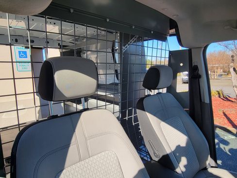 Used 2020 Ford Transit Connect XLT image 42