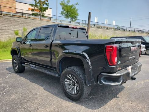 Used 2021 GMC Sierra 1500 AT4 w/ AT4 Premium Package AWD/4WD image 3
