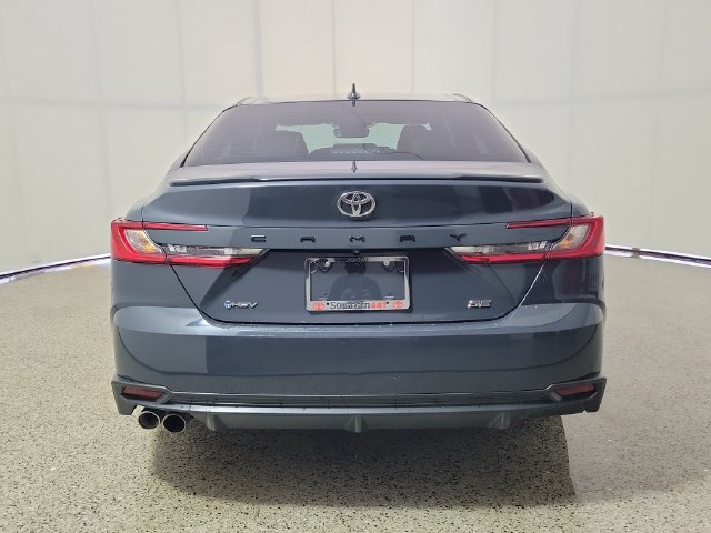 Used 2025 Toyota Camry SE w/ Convenience Package FWD image 6