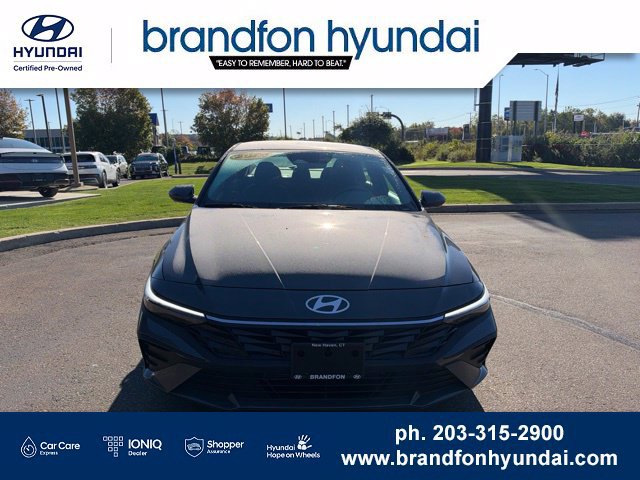 Used 2026 Hyundai Elantra Hybrid FWD image 2