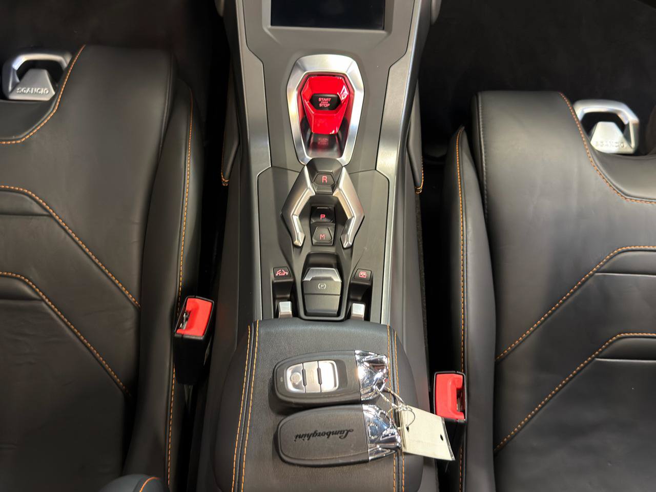 Used 2021 Lamborghini Huracan EVO RWD image 22
