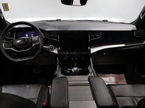 Used 2023 Jeep Wagoneer Series II image 18